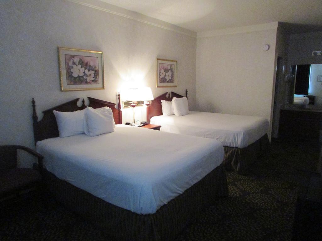 Plantation Oaks Hotell Millington Rom bilde
