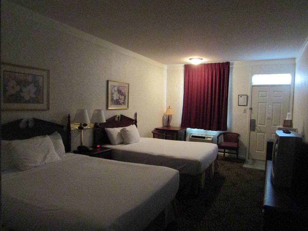Plantation Oaks Hotell Millington Rom bilde