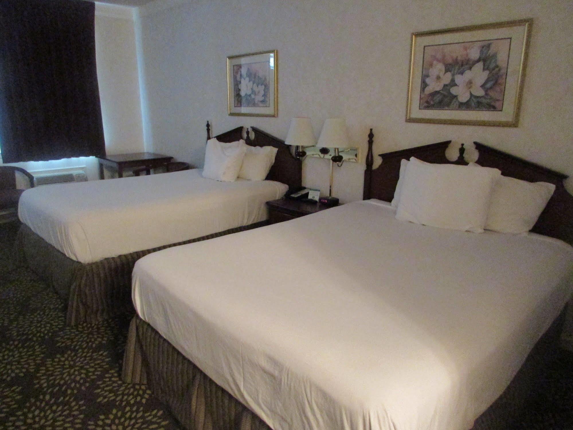 Plantation Oaks Hotell Millington Eksteriør bilde