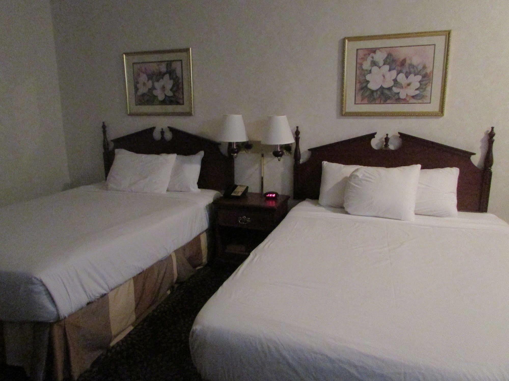 Plantation Oaks Hotell Millington Eksteriør bilde